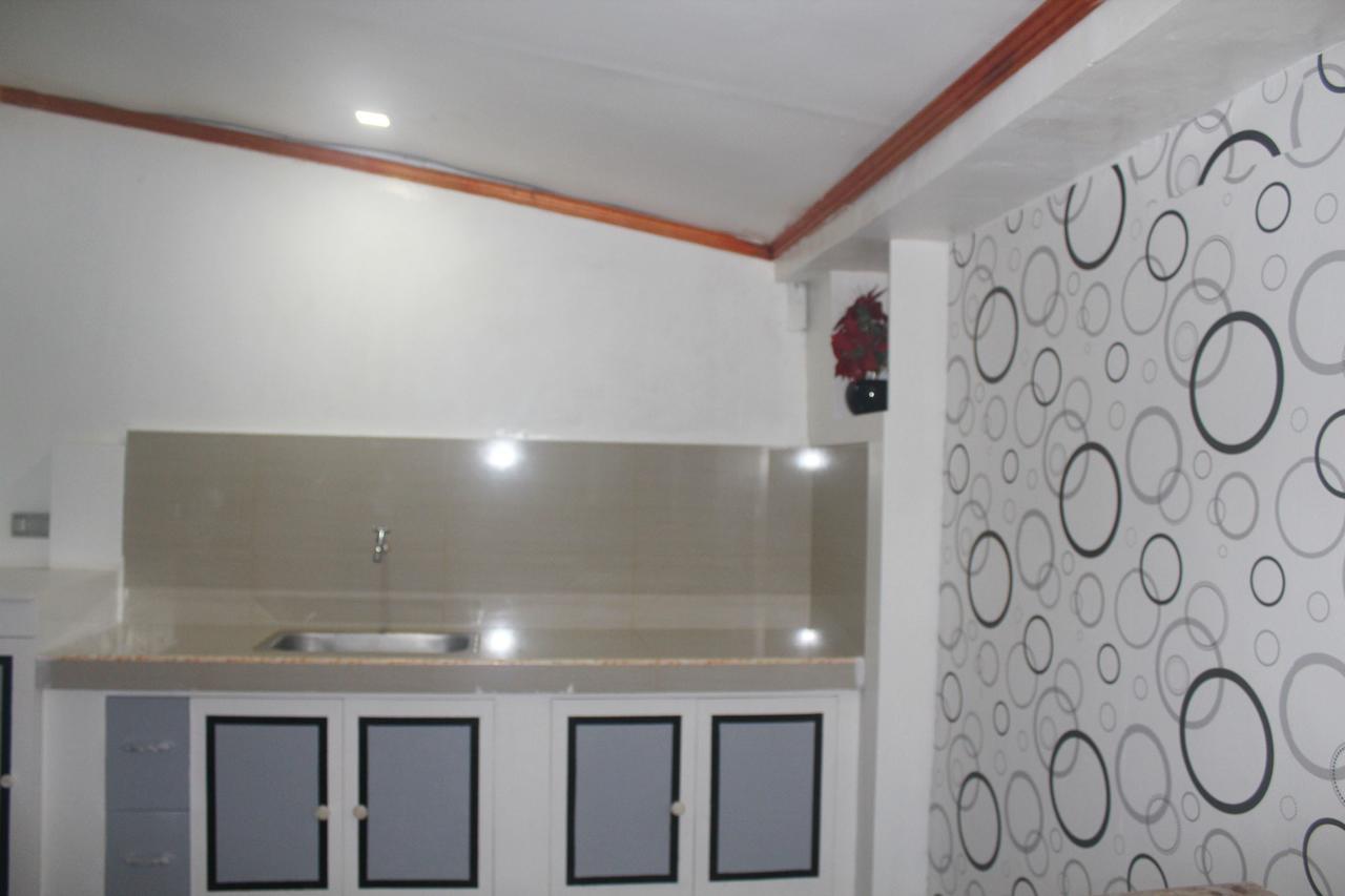 J'S Backpackers Hostel Davao City Exteriör bild